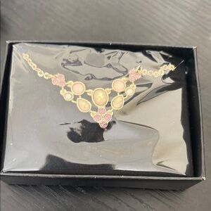 Avon Gold and Pink Chevron Necklace